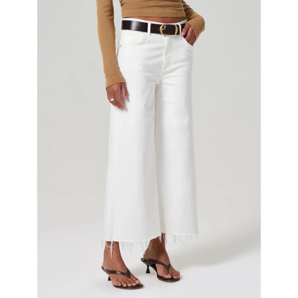 Citizens Of Humanity Denim - Citizens of Humanity Lyra Wide Leg Crop Soft White Raw Hem Size 30